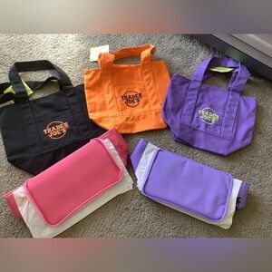 Lot of 5 Mini Totes/Insulated Bags from Trader Joe’s. NWT